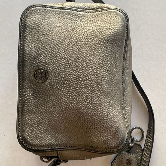 TORY BURCH Double Zipper Metallic Pebbled Leather Shoulder Bag - Picture 8 of 16